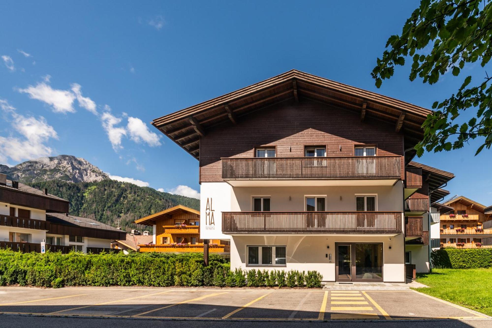 Alma Mountain Residence Доббиако Экстерьер фото